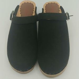 Hanna Andersson Clogs Black Size 3
